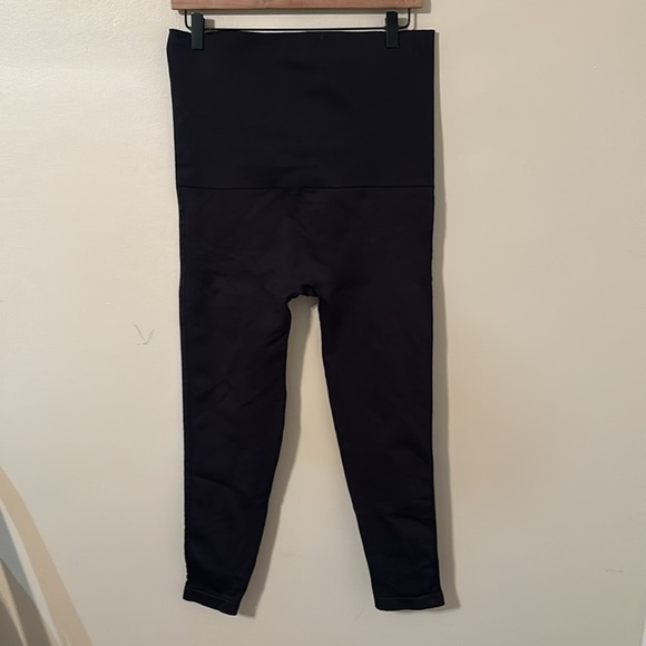 Belly Bandit Mother Tucker Maternity/Pregnancy Leggings - Picture 4 of 7